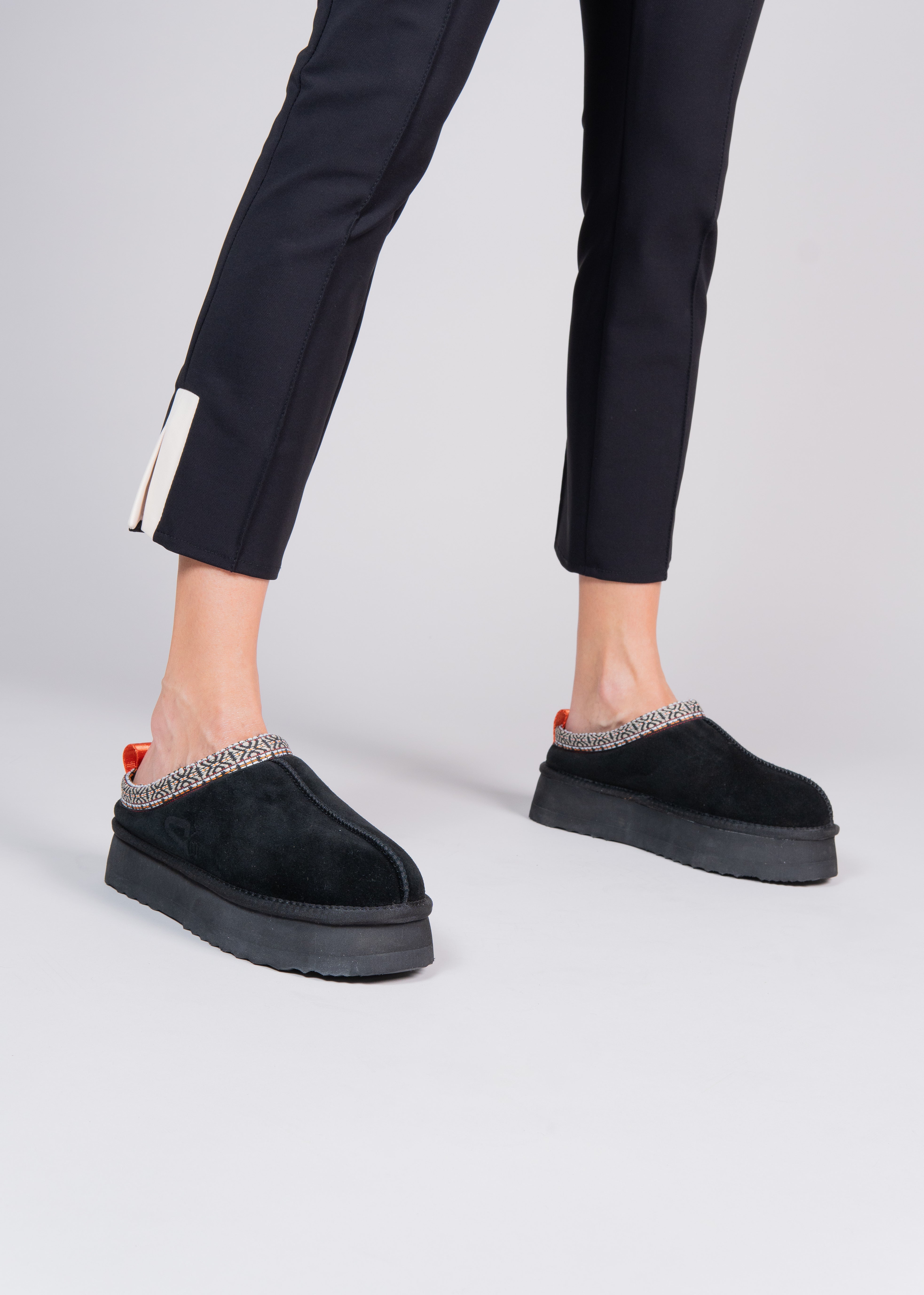 PRISCA - BLACK SUEDE MULE