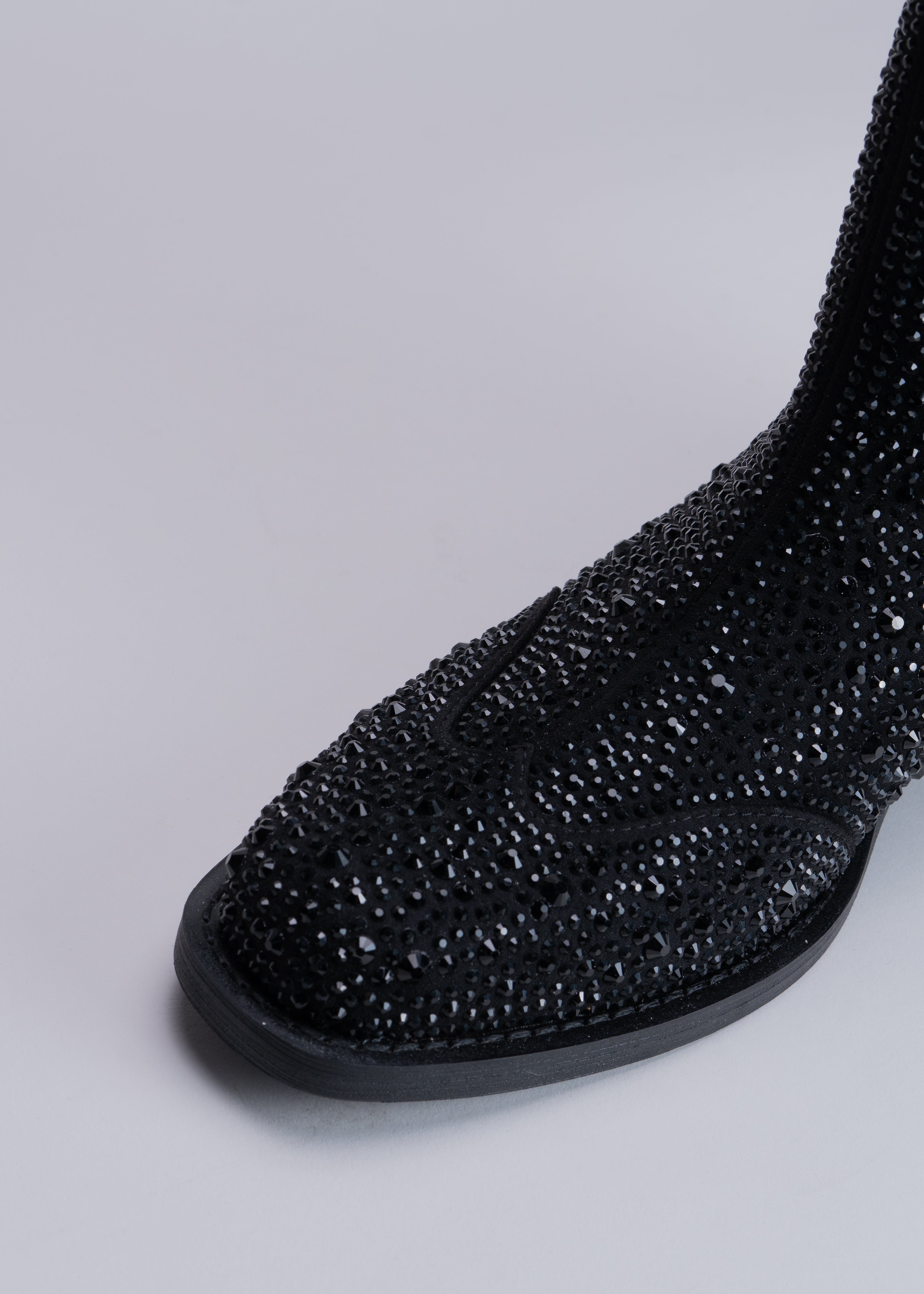 PAIGE - BLACK TEXANO WITH CRYSTALS