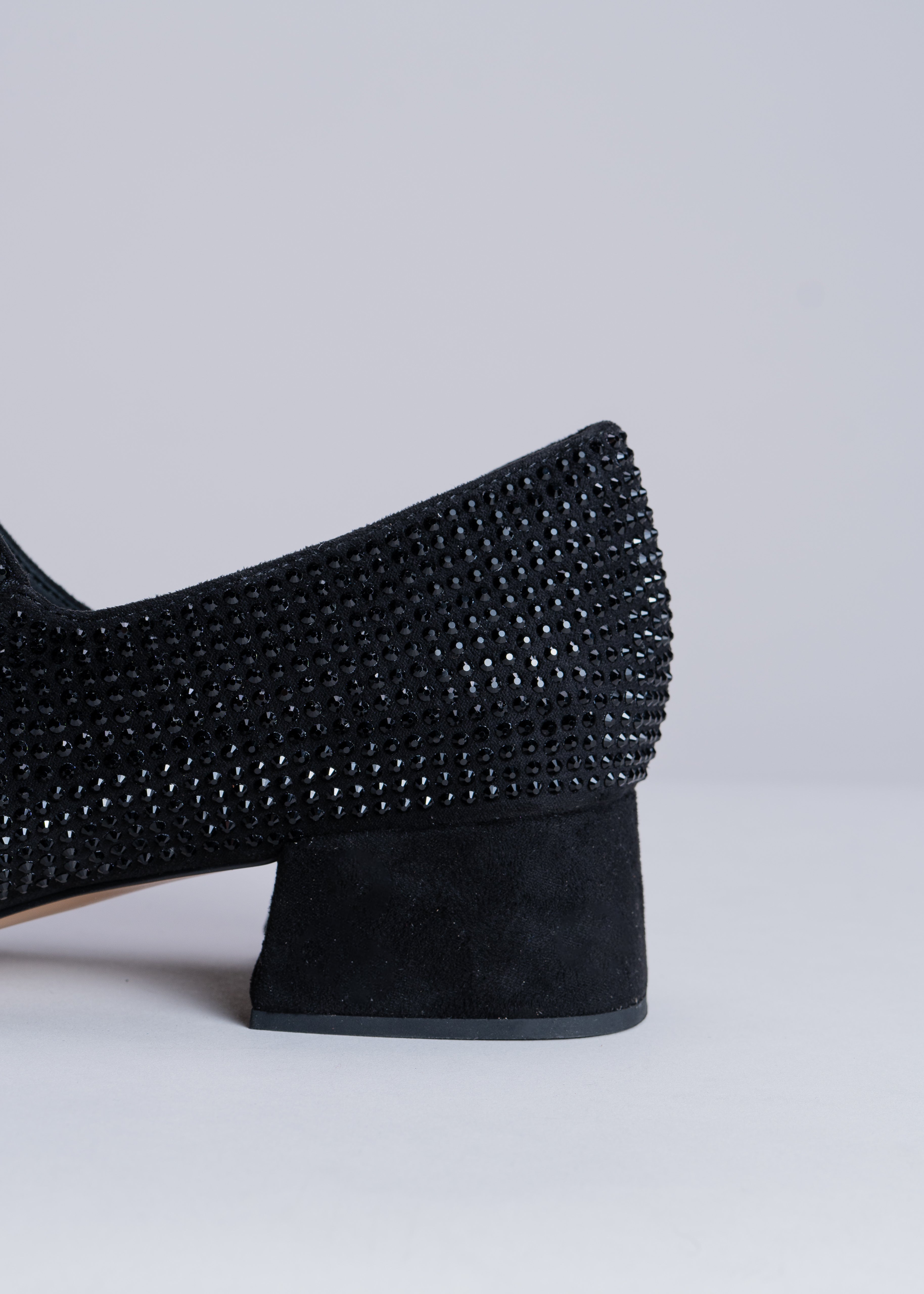 MERCY - BLACK PUMP WITH CRYSTALS