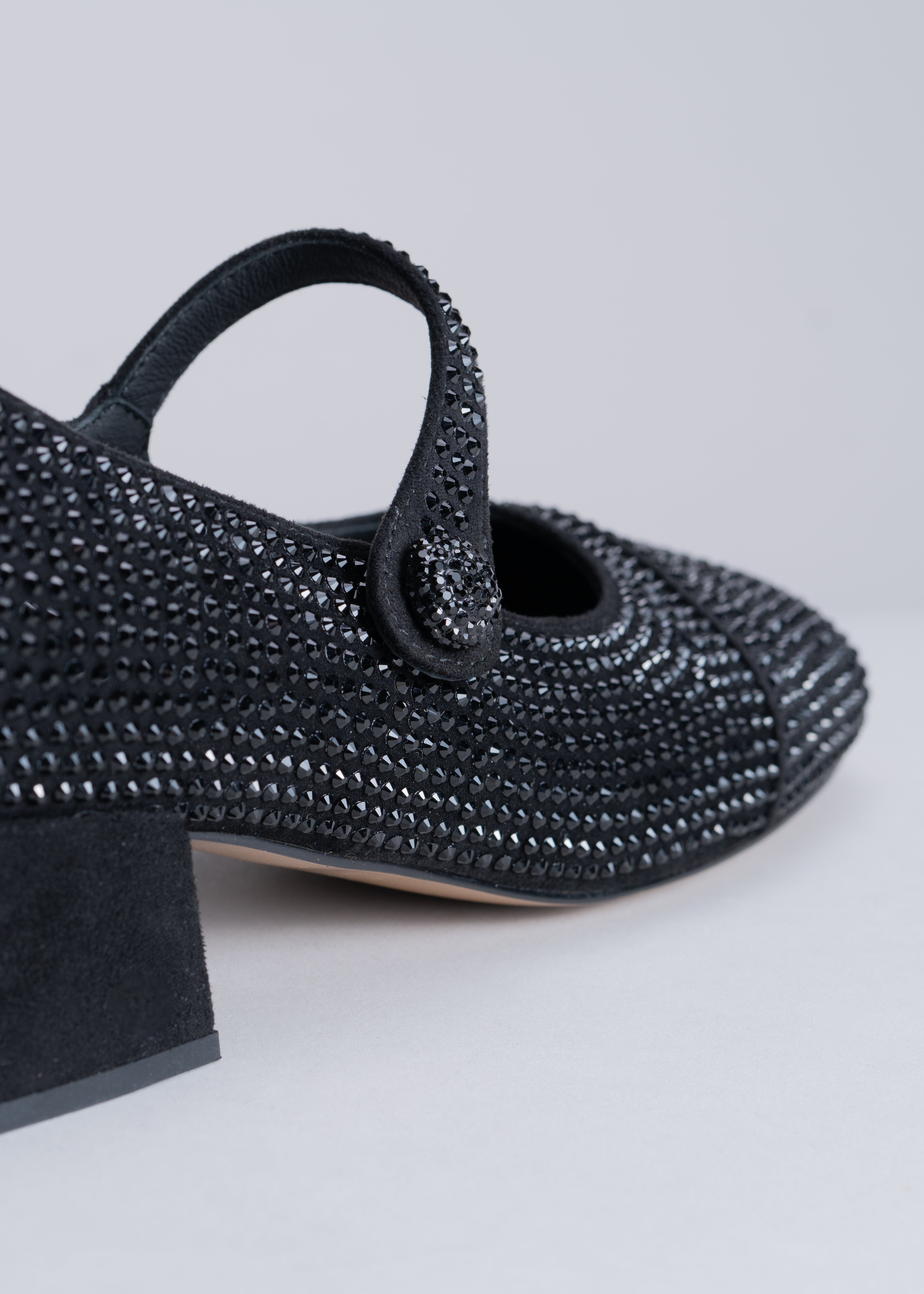 MERCY - BLACK PUMP WITH CRYSTALS