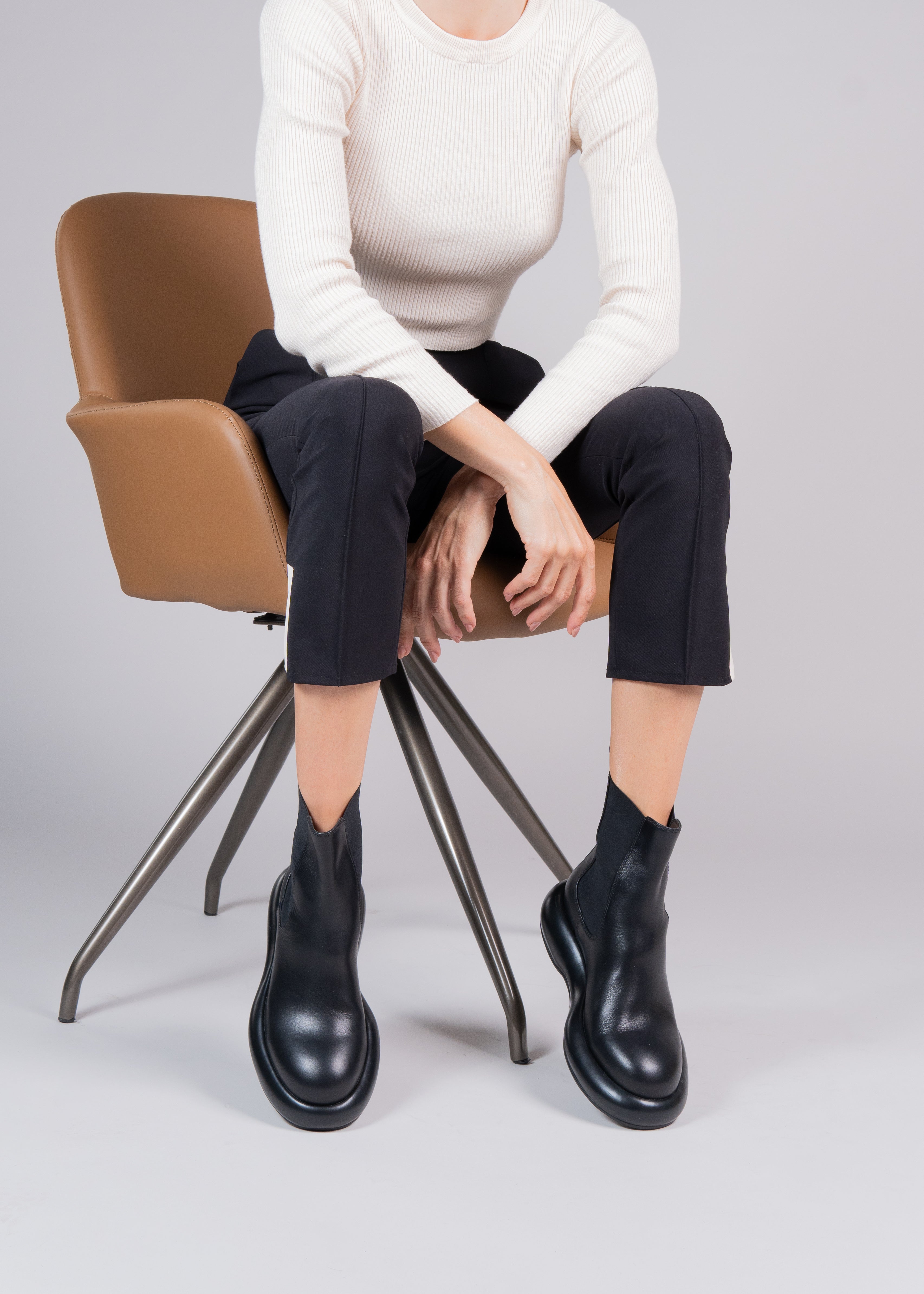 PIPER - BLACK CALF LEATHER ANKLE BOOT