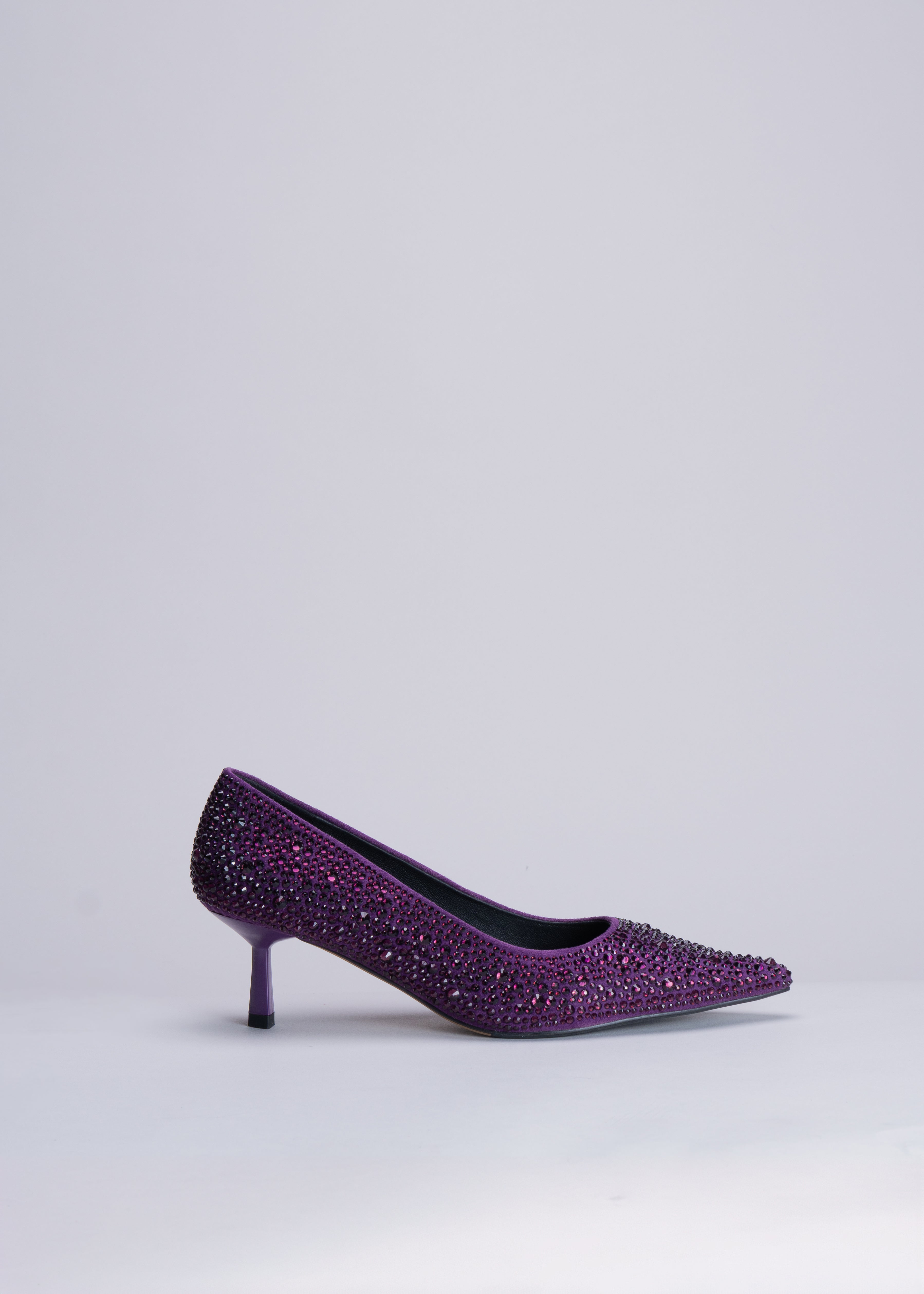 PILAR - PLUM PUMP WITH CRYSTALS