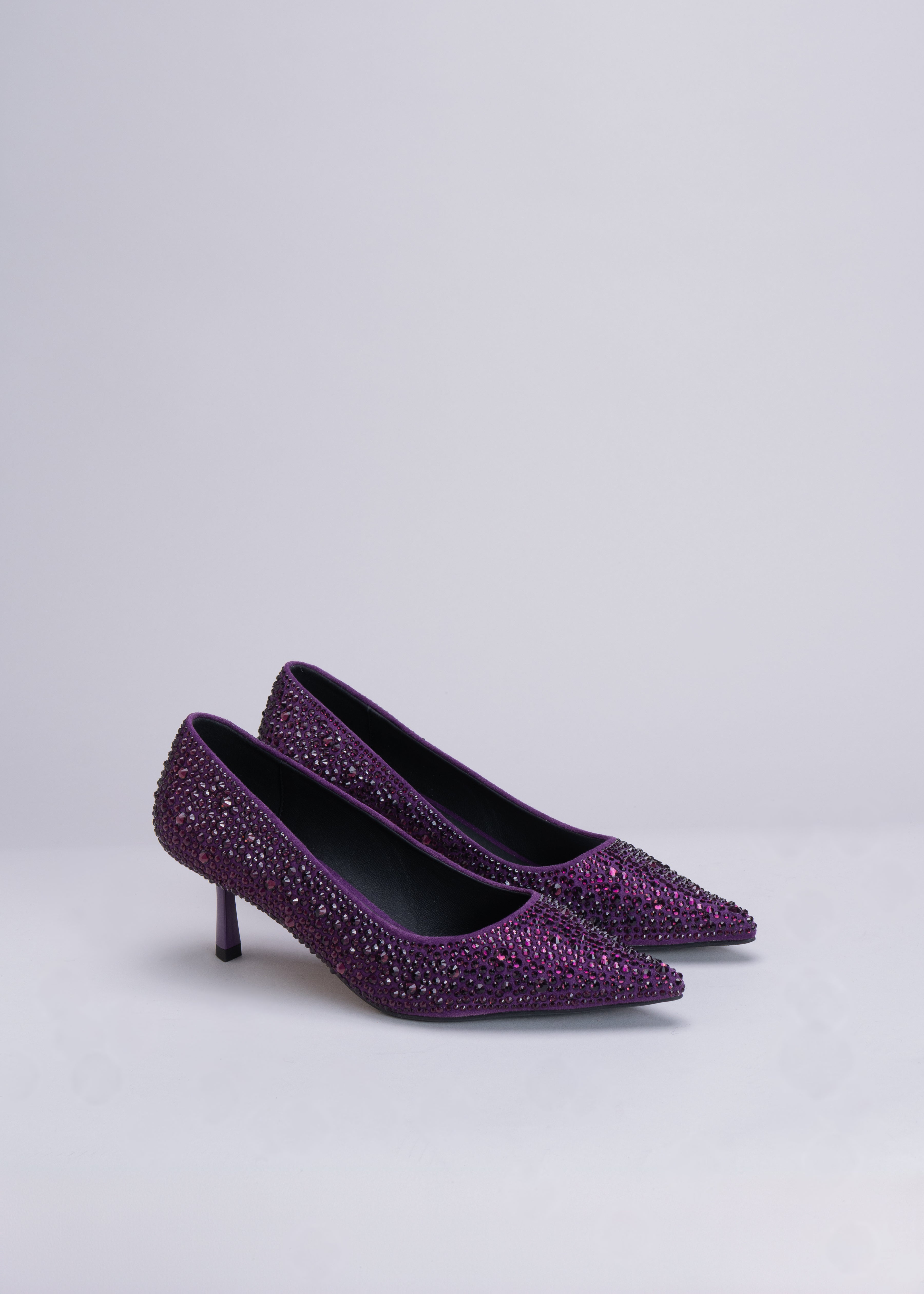 PILAR - PLUM PUMP WITH CRYSTALS