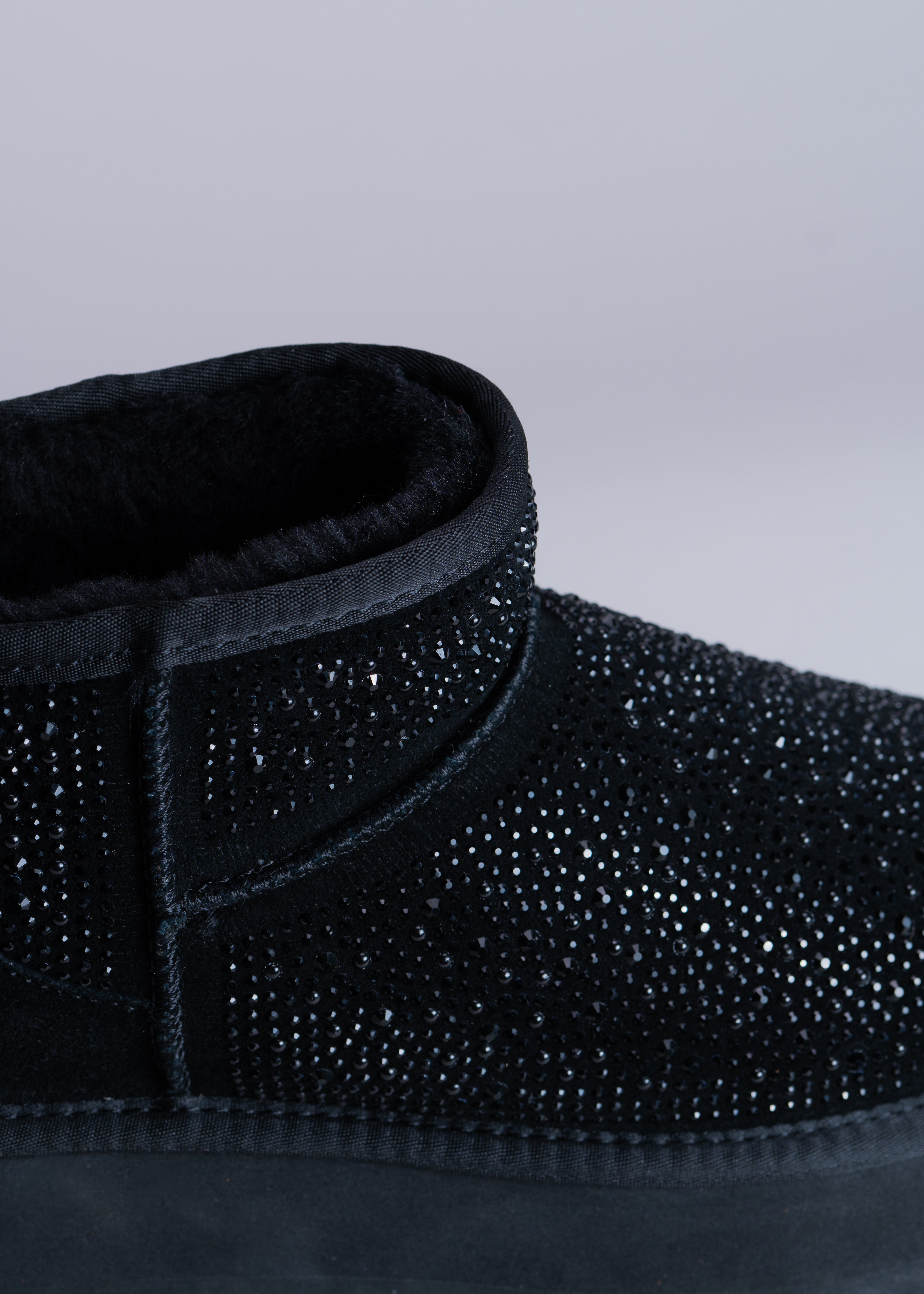 PAMILA - BLACK ANKLE BOOTS WITH CRYSTALS