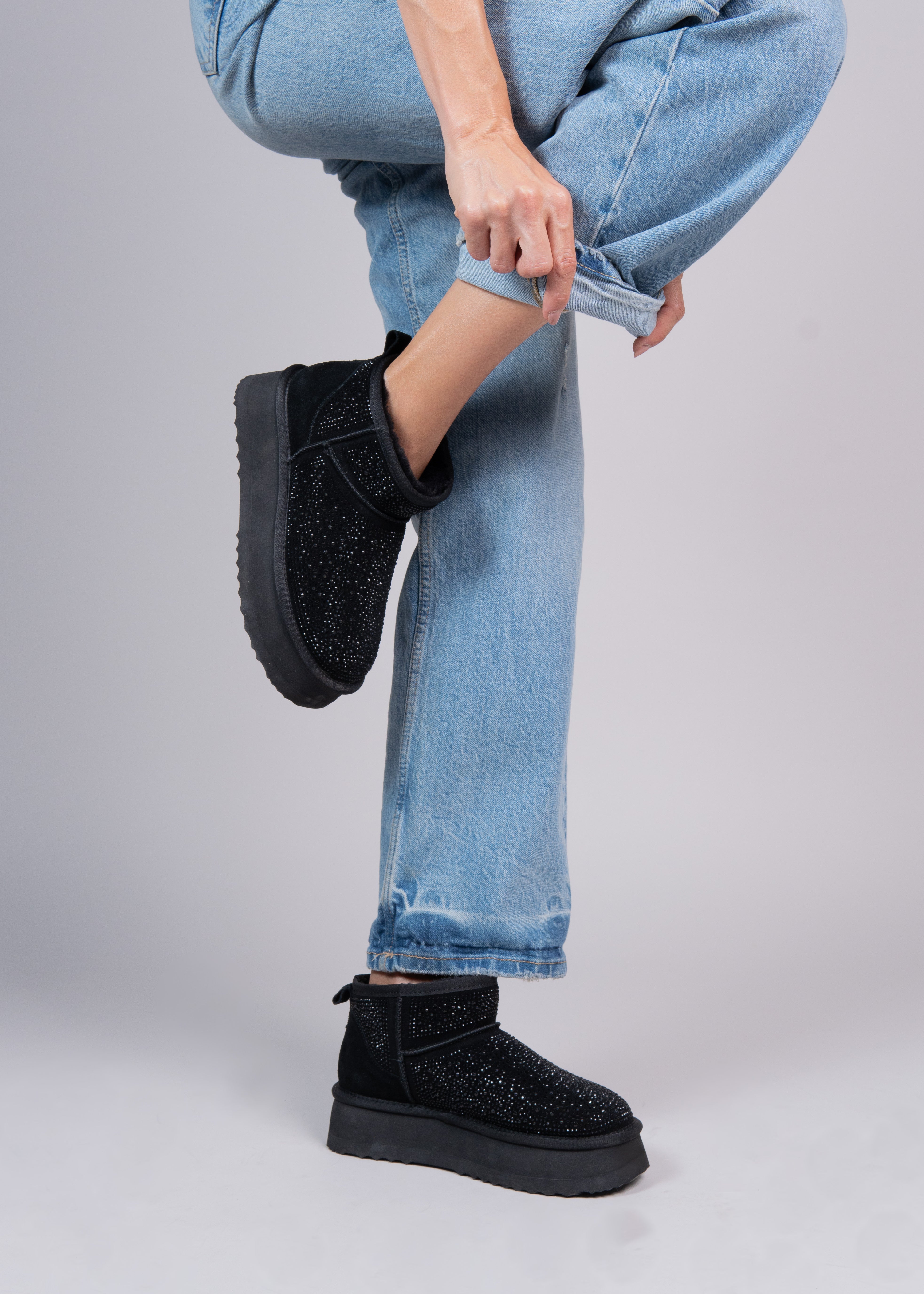 PAMILA - BLACK ANKLE BOOTS WITH CRYSTALS