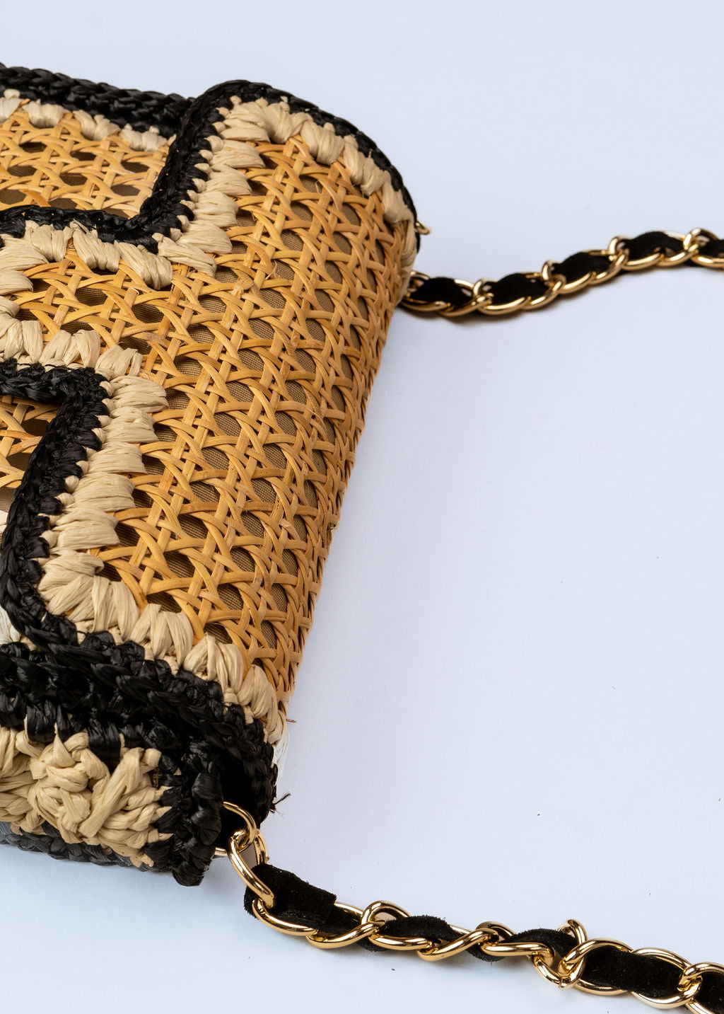 RAISSA - BUTTER AND BLACK RAFFIA BAG