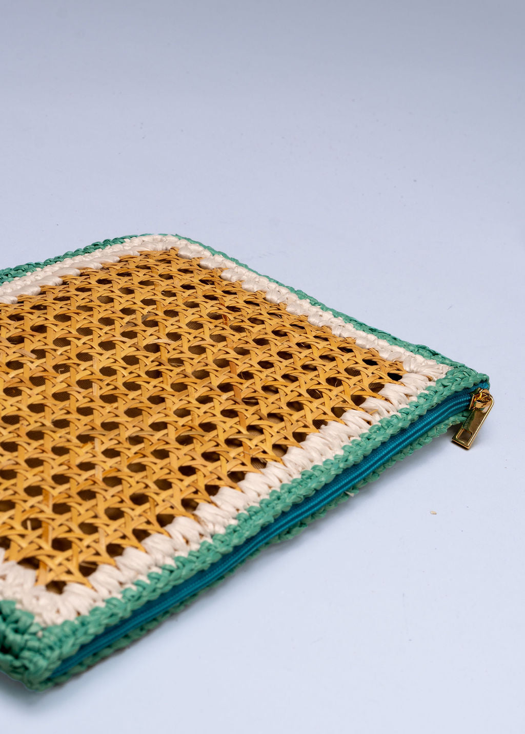 RABAB - BUTTER AND TURQUOISE RAFFIA CLUTCH
