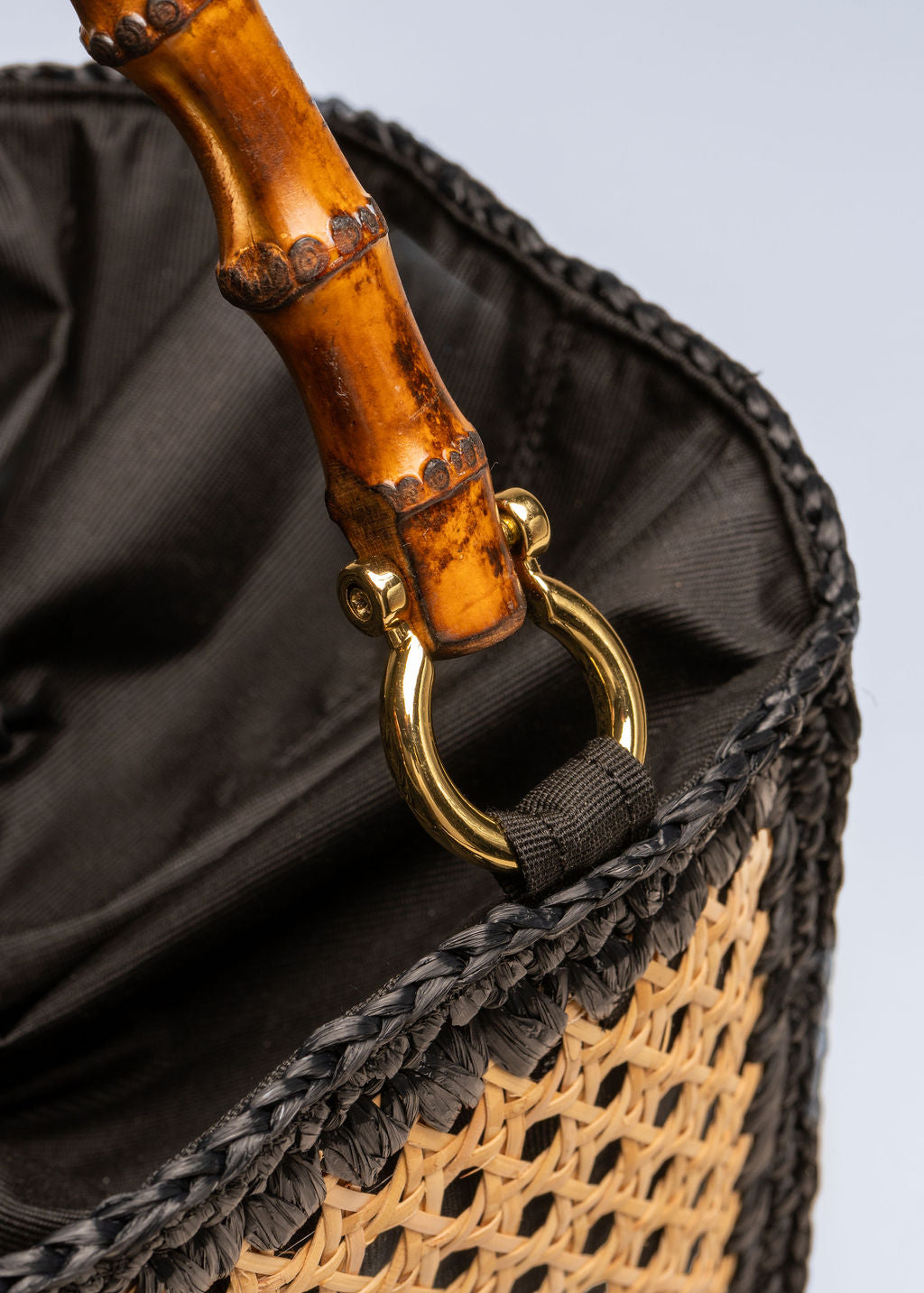 RIDA - NATURAL AND BLACK RAFFIA BAG WITH BAMBOO HANDLES