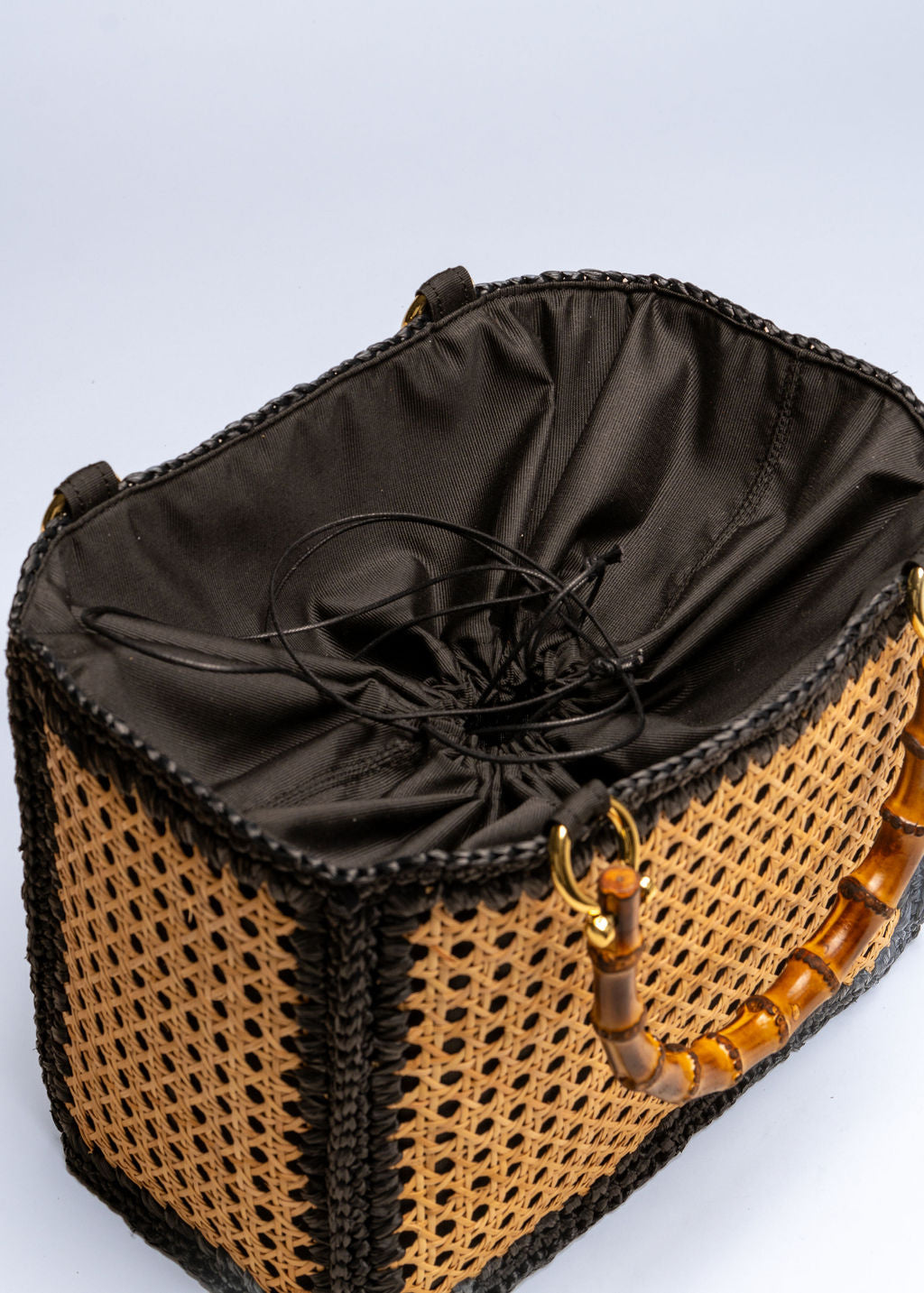 RIDA - NATURAL AND BLACK RAFFIA BAG WITH BAMBOO HANDLES