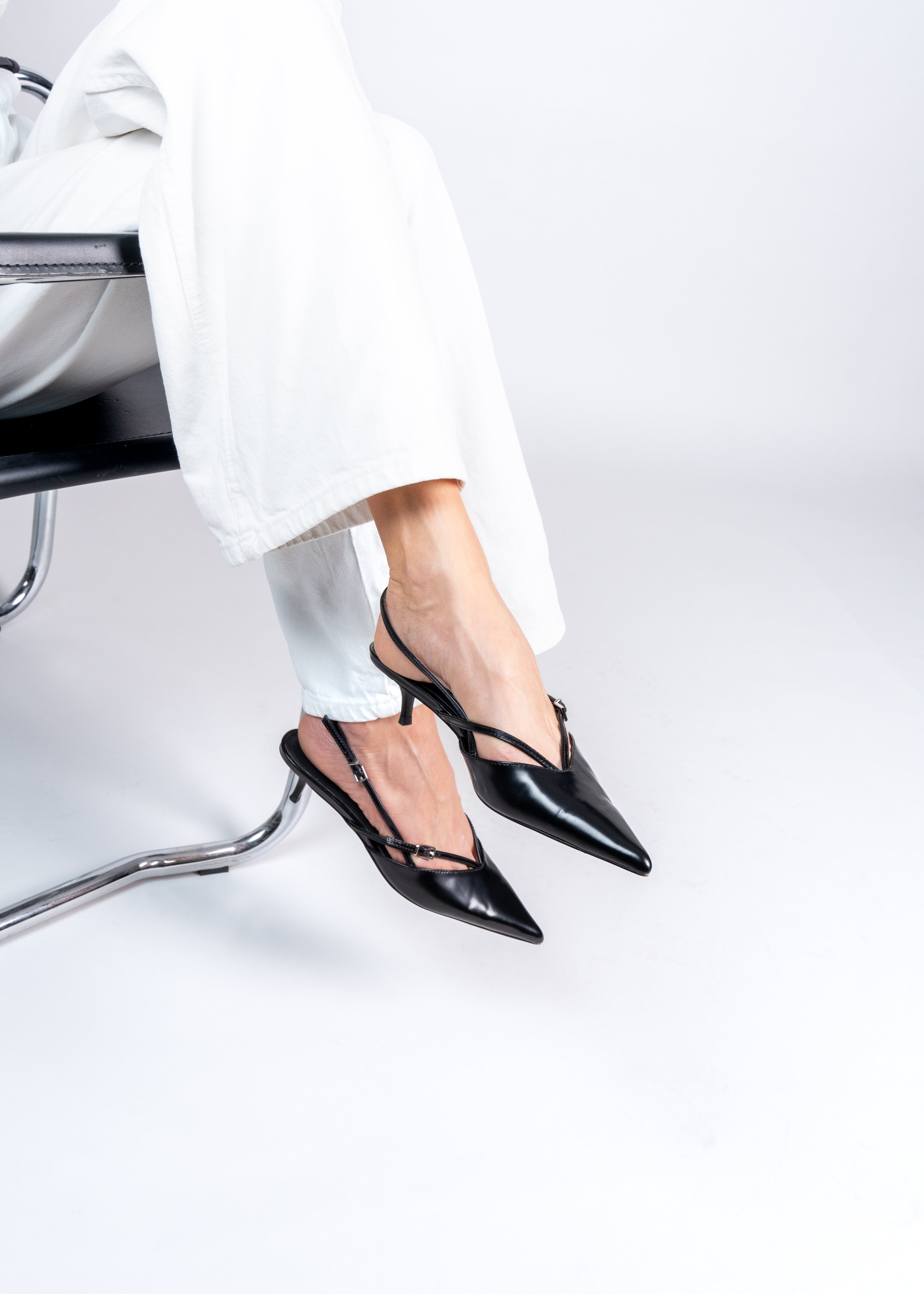 SILVIA BERRI PUMPS – BLACK LEATHER PUMPS