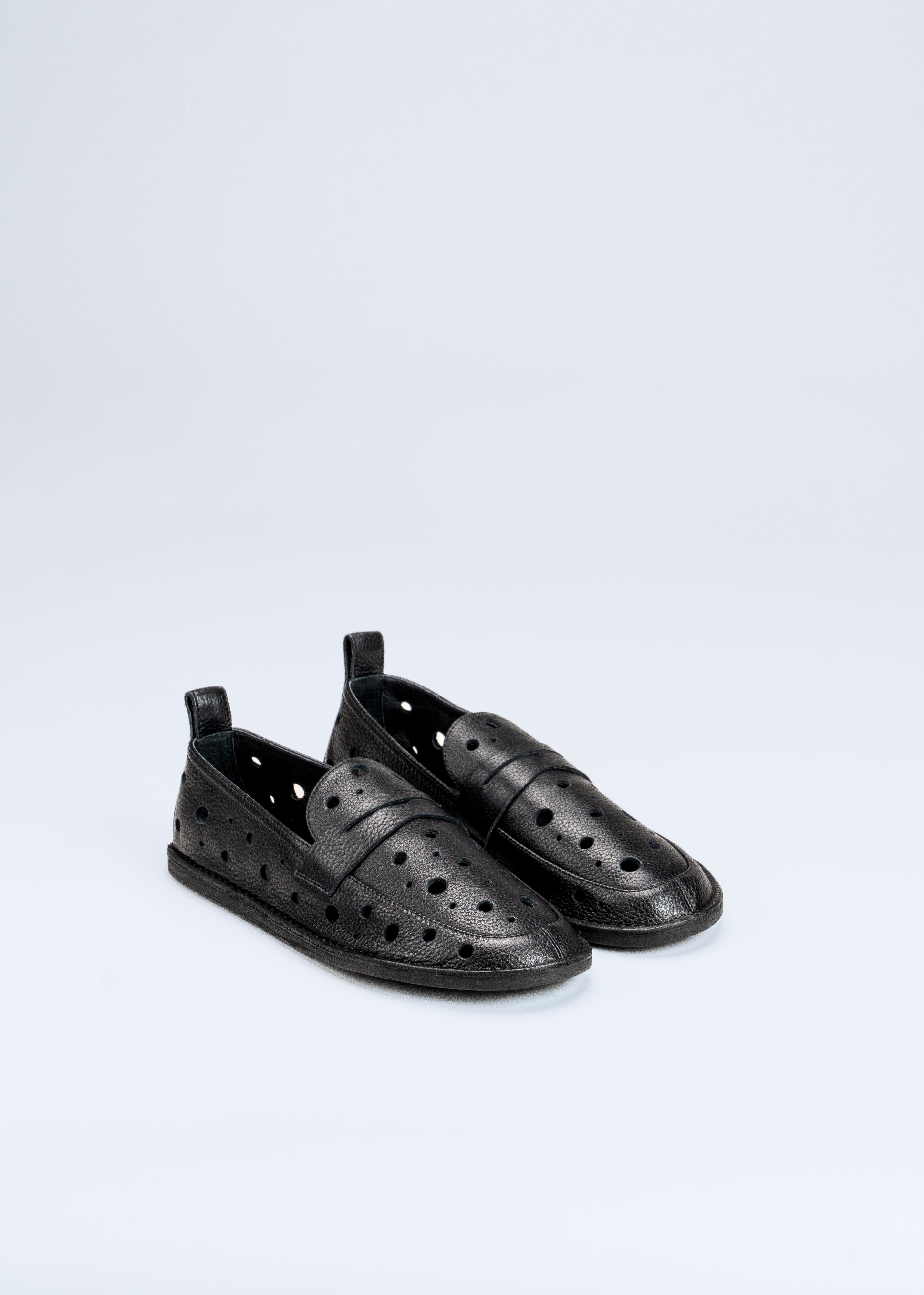 REBECCA - BLACK PERFORATES LOAFERS