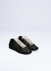 RIANNA - SNEAKER IN NAPPA NERA CON CONTRASTI