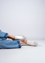 RILLA - WHITE SNEAKERS WITH CRYSTALS