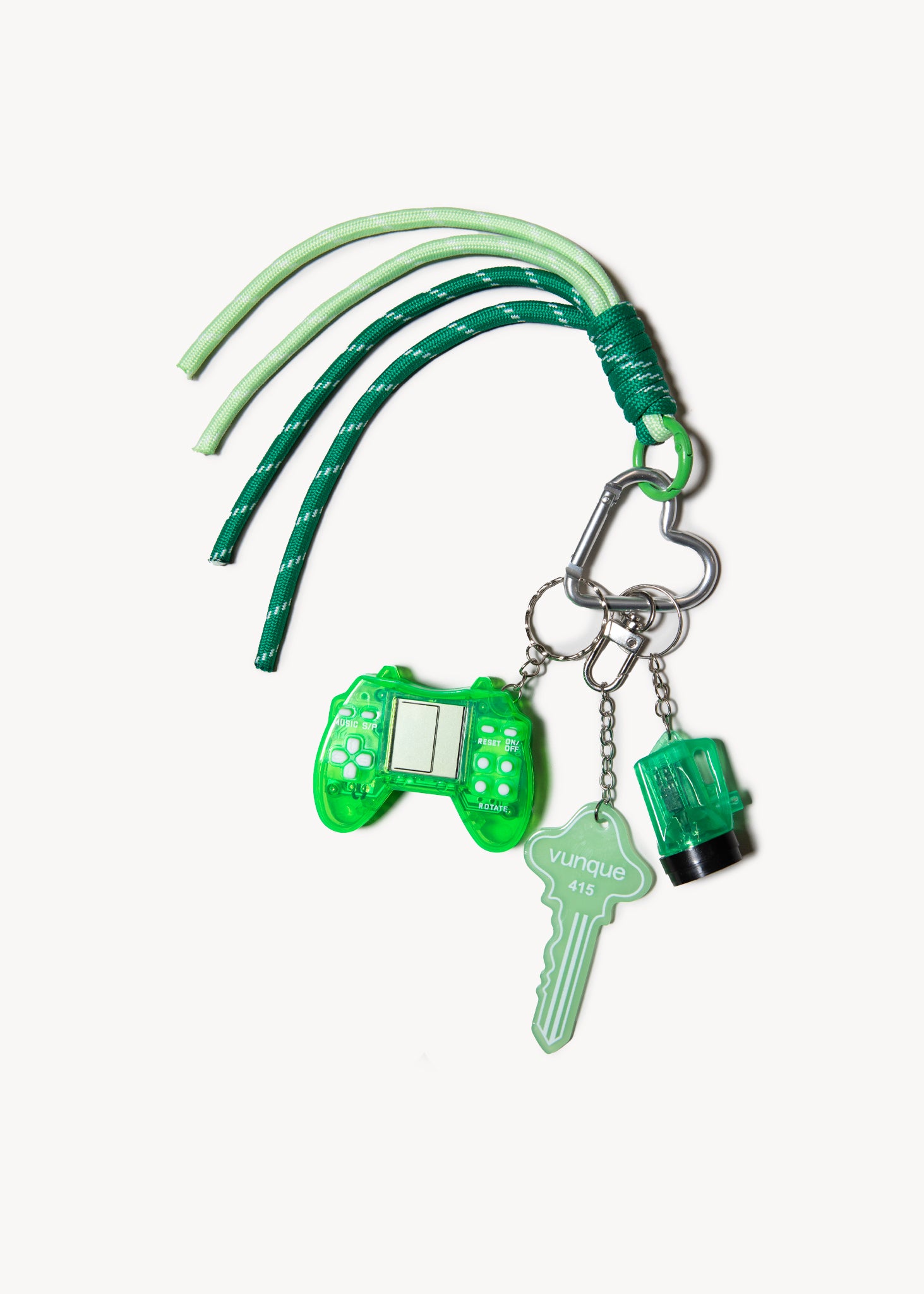 #06  - BAG CHARM