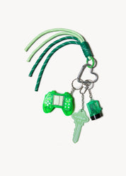 #06  - BAG CHARM