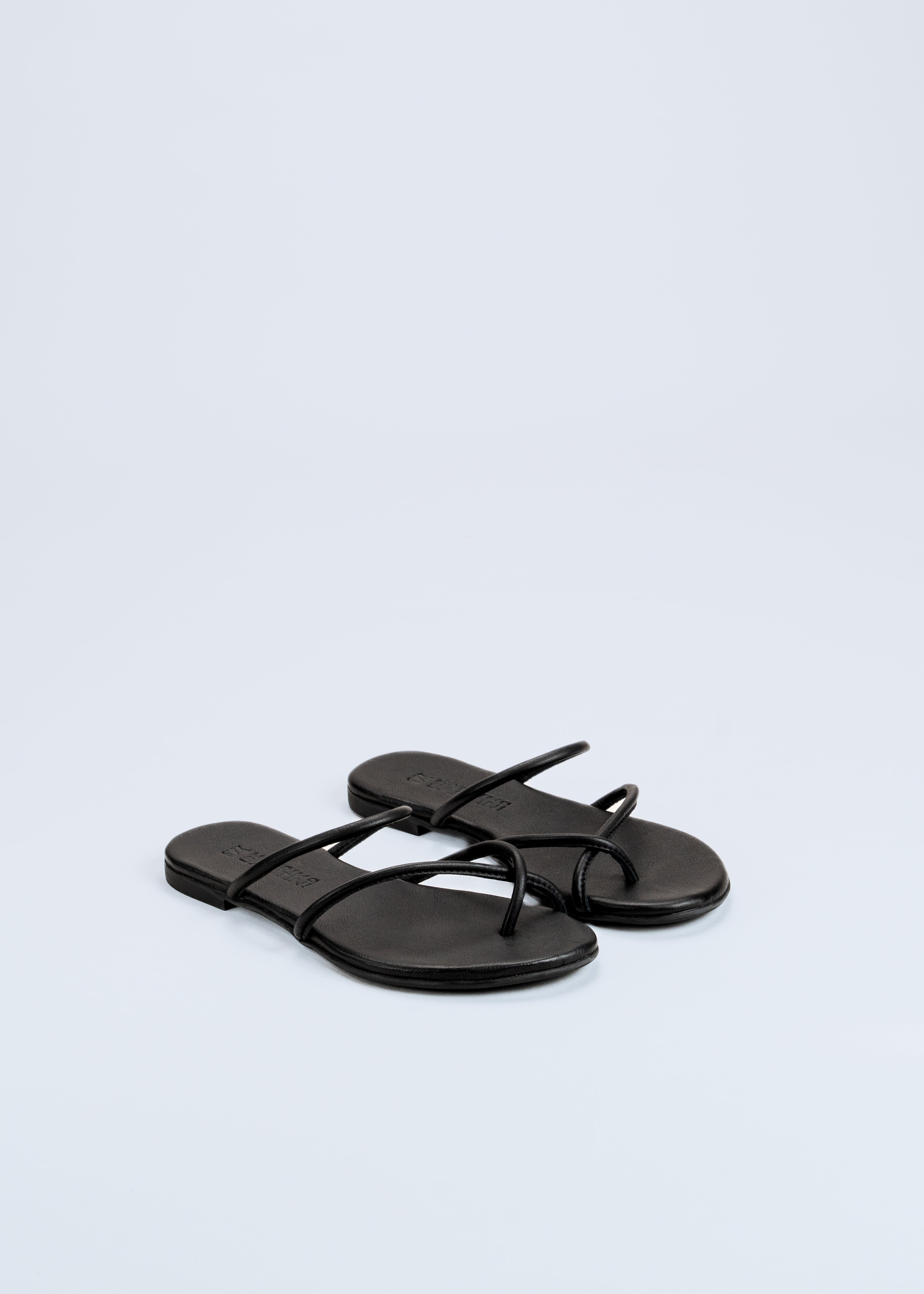 NAAMA - BLACK SLIPPERS